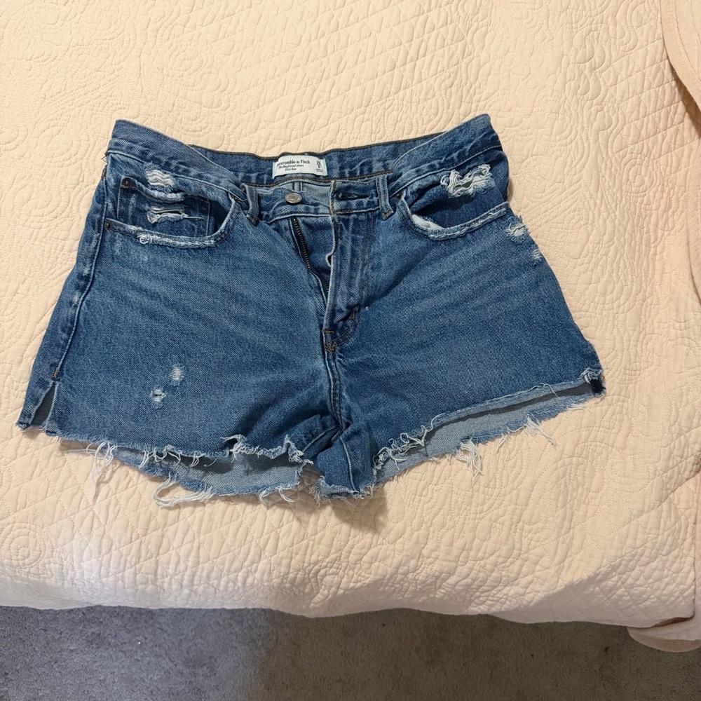 Abercrombie & Fitch Blue - The Boyfriend Short Mid Rise